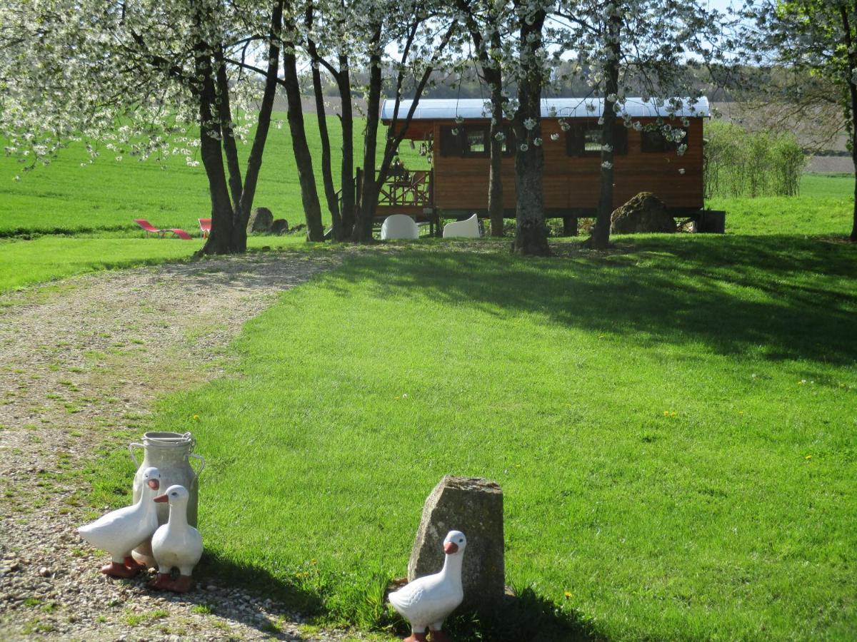 Roulotte Panoramique Du Moulin Bed and Breakfast Châtillon-sur-Marne Buitenkant foto
